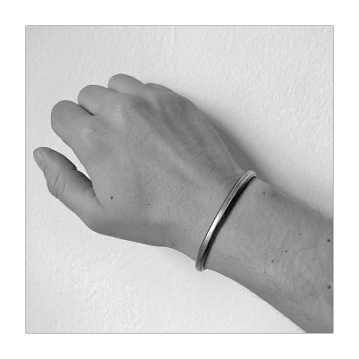 ROUILLE｜ルイユ ブルゴラ｜アクセサリー｜ヴィンテージシルバー｜モデル着用