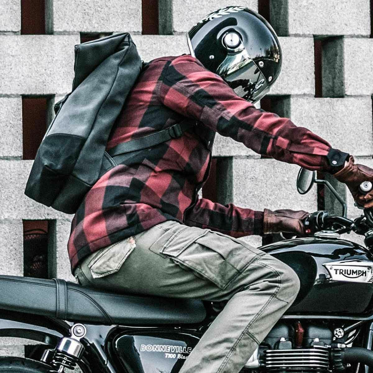 John Doe｜XTM モトシャツ｜ファブリック｜レッド｜モデル着用