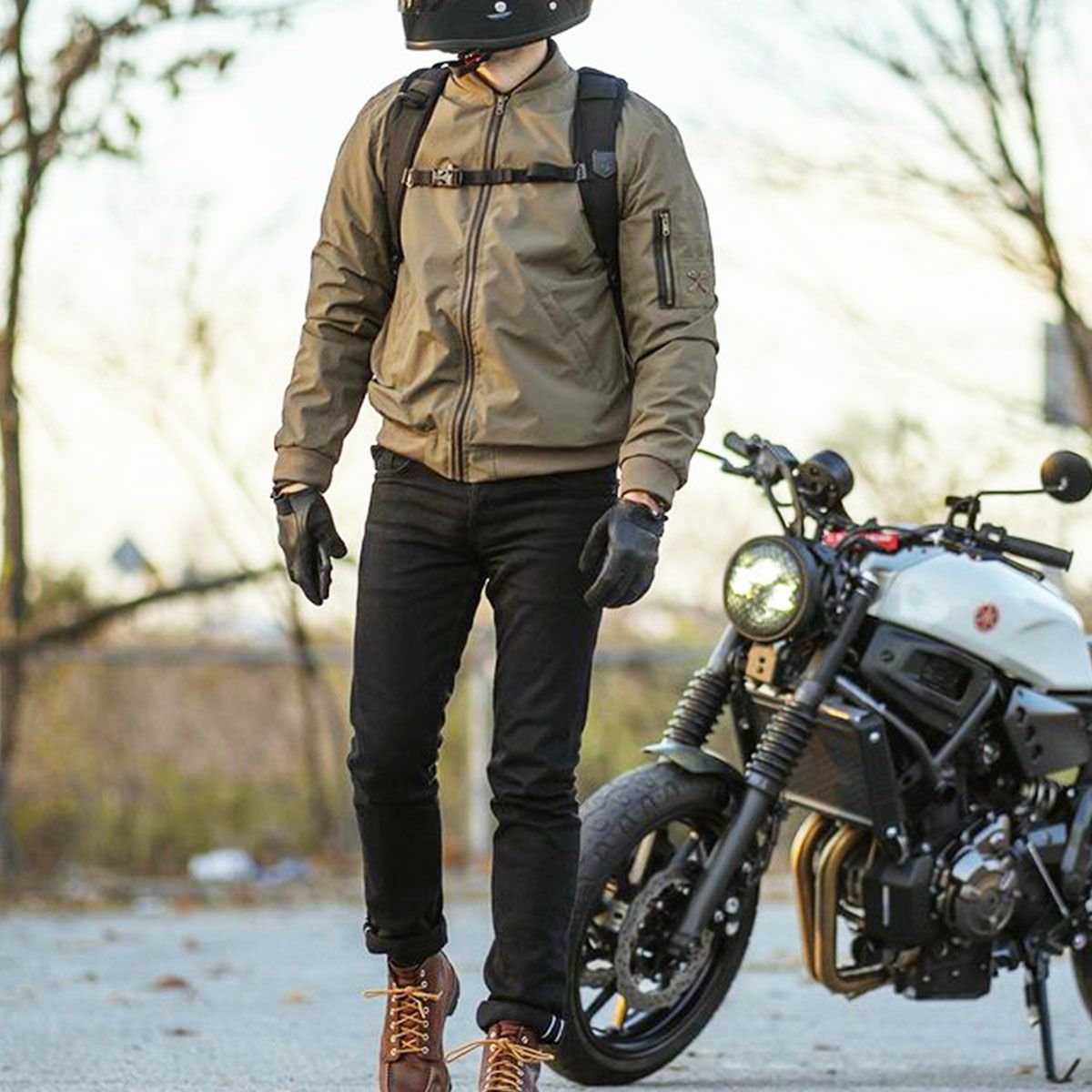 John Doe｜XTM フライトジャケット｜ファブリック｜オリーブ｜モデル着用