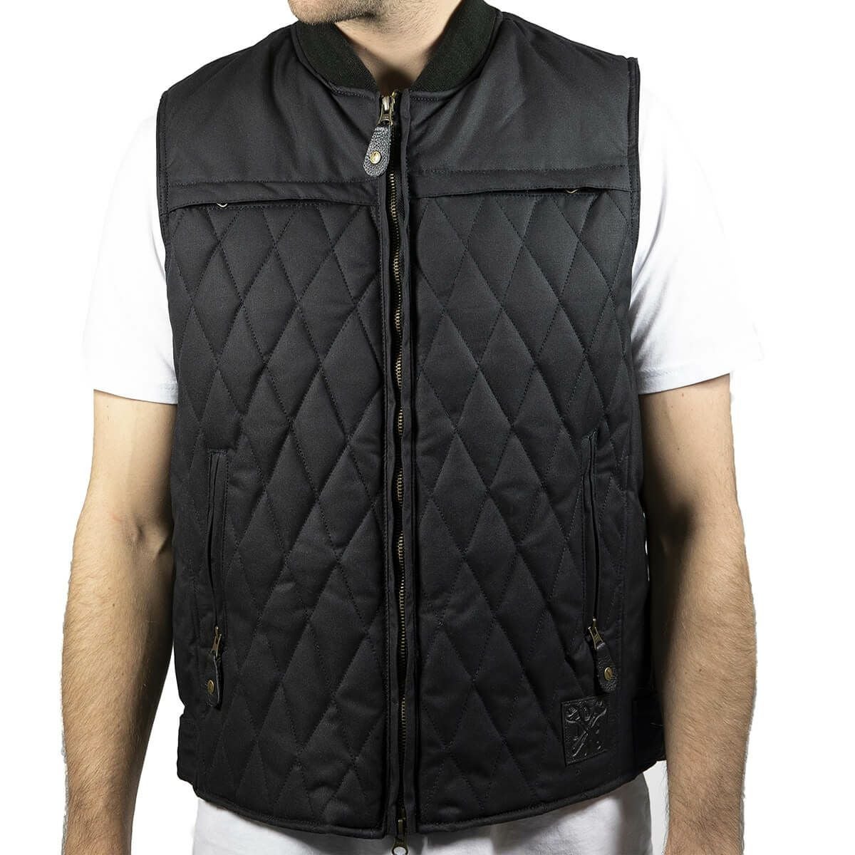 John Doe｜ローライダー ワックスベスト｜ベスト｜ブラック｜モデル着用