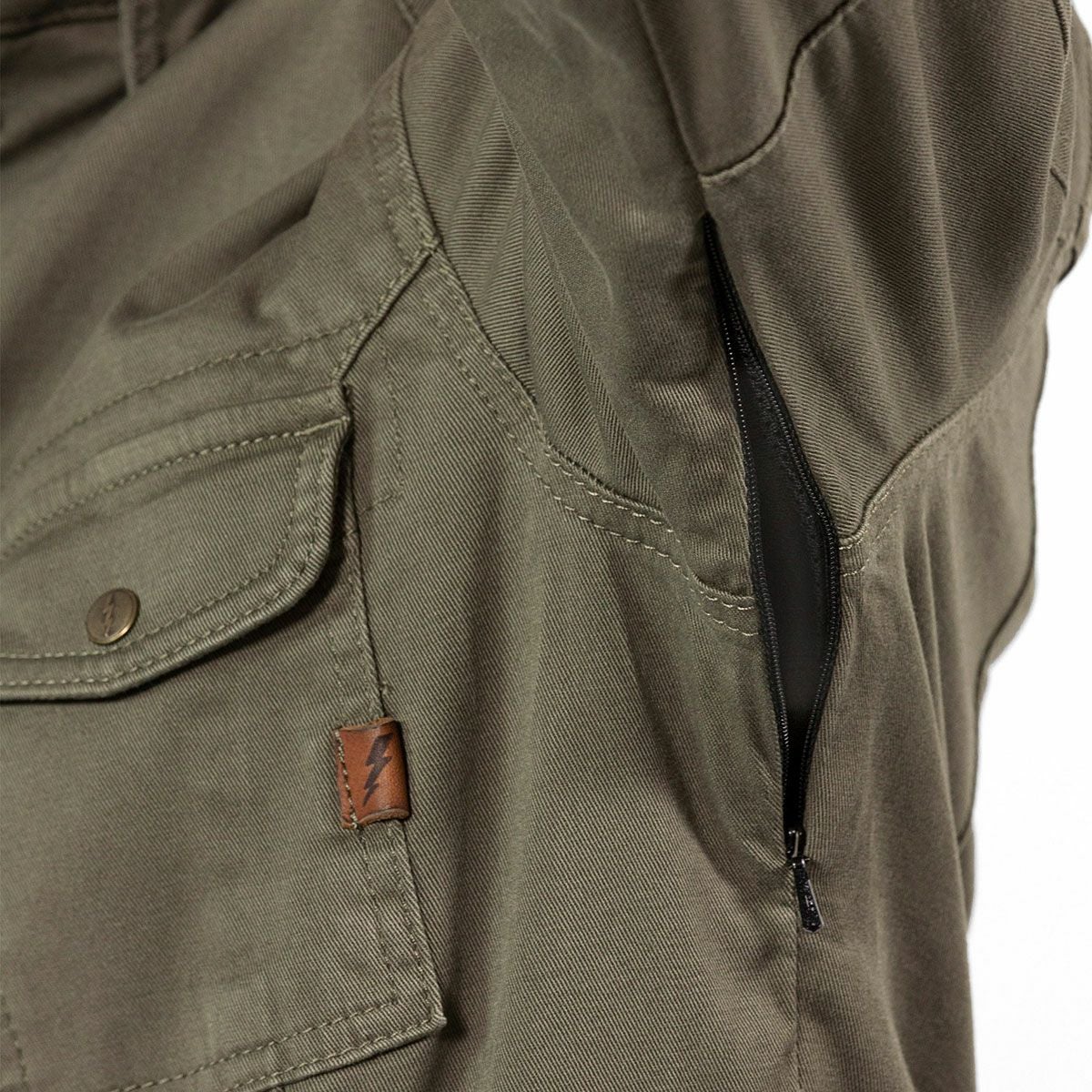 John Doe｜XTM モトシャツ ウーマン｜ファブリック｜オリーブ｜モデル着用