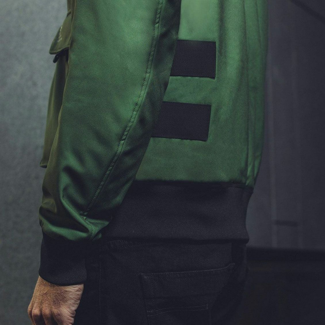 SPIDI｜メトロムーバー｜ファブリック｜ミリタリーグリーン｜モデル着用