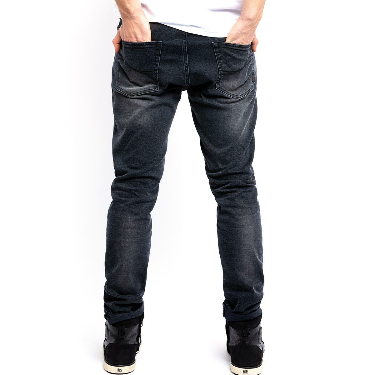 John Doe｜テイラー モノ XTM ジーンズ｜デニム｜ブラックユーズド｜モデル着用