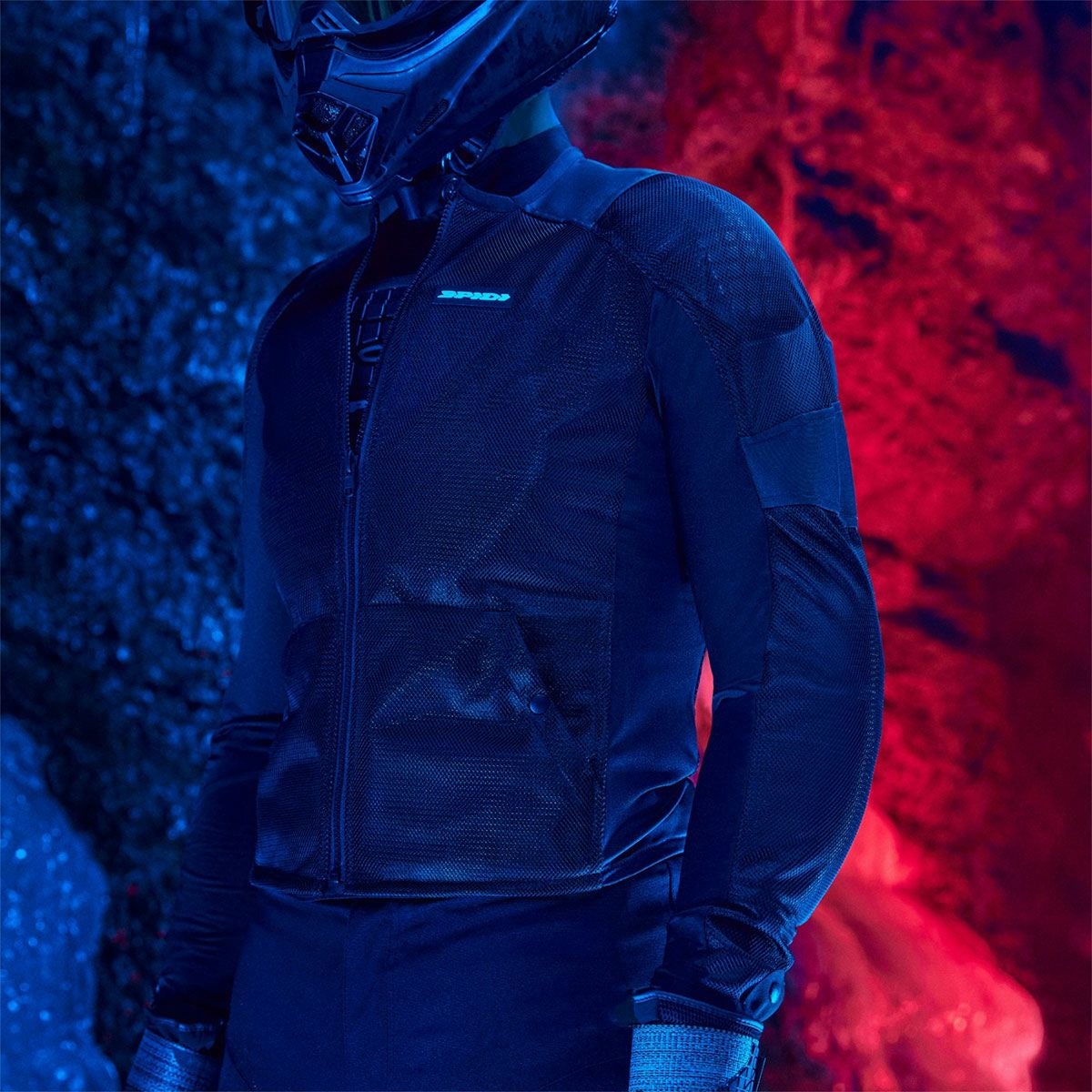 SPIDI｜ベース 1 アーマー｜メッシュ｜ブラック｜モデル着用