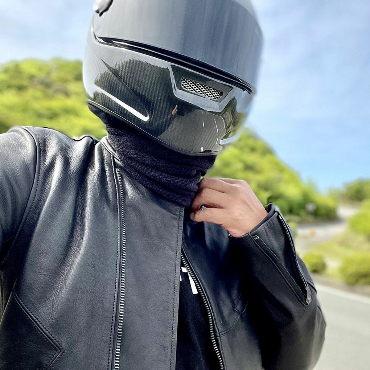 WARP｜のびのびネックゲーター｜ネックカバー｜ブラック｜モデル着用