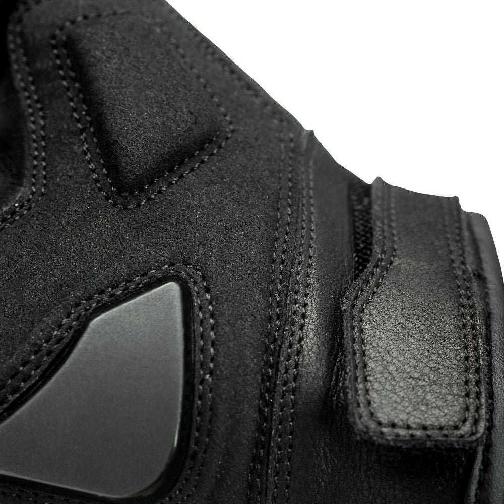 PANDO MOTO｜オニクス グローブ｜3シーズンPANDO MOTO｜オニクス グローブ｜3シーズン｜ブラック