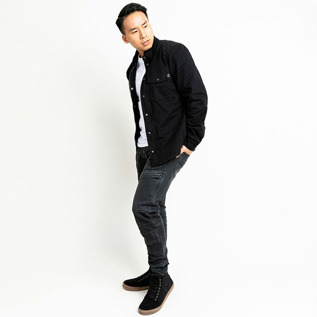 John Doe｜トロフィー モノ XTM ジーンズ｜デニム｜グレー｜モデル着用