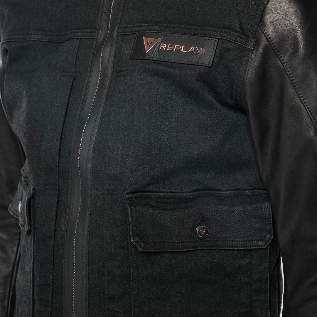 Replay｜REPLAY×DAINESE ハイパーコーデュラ ライディングジャケット｜ファブリック｜ブラック｜モデル着用