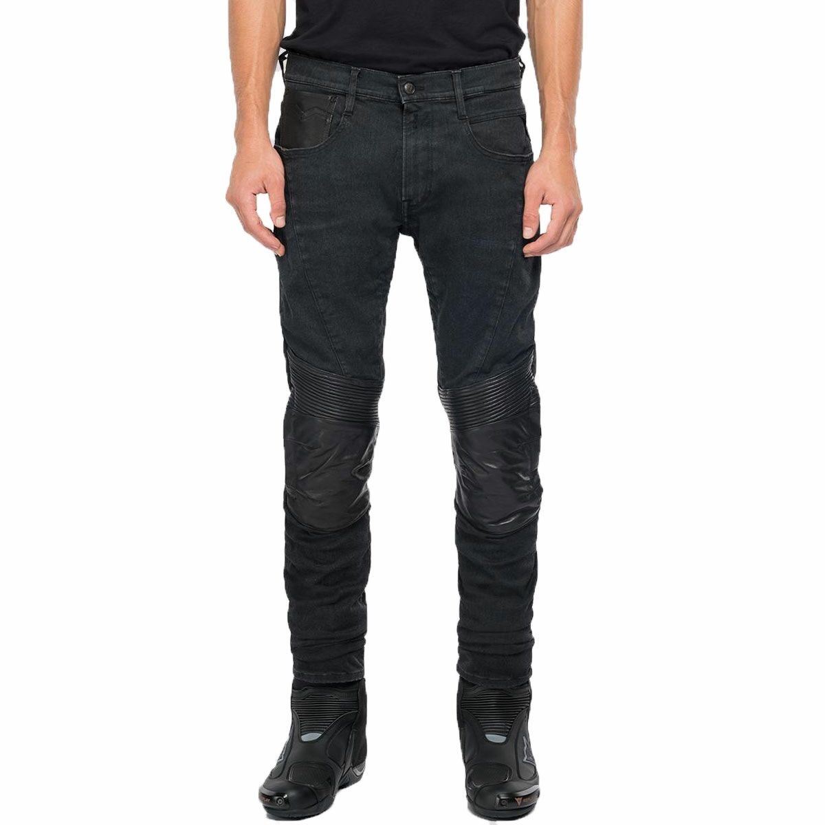 Replay｜REPLAY×DAINESE ハイパーコーデュラ ライディングデニムパンツ｜デニム｜ブラック｜モデル着用