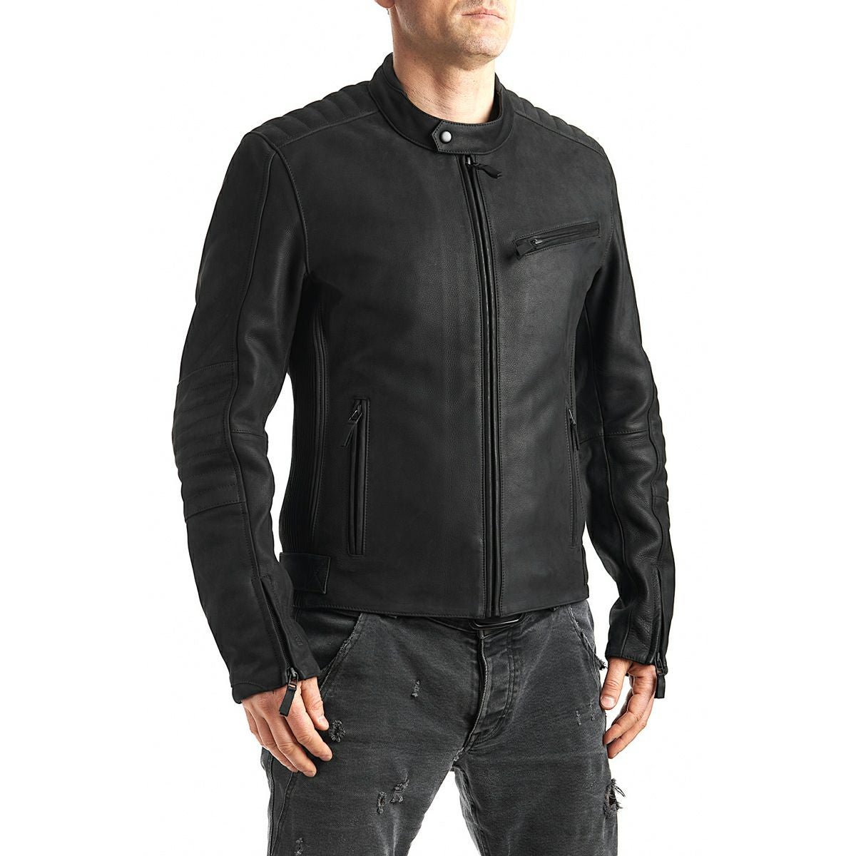 PANDO MOTO｜タタミ LT01｜レザー｜ブラック｜モデル着用