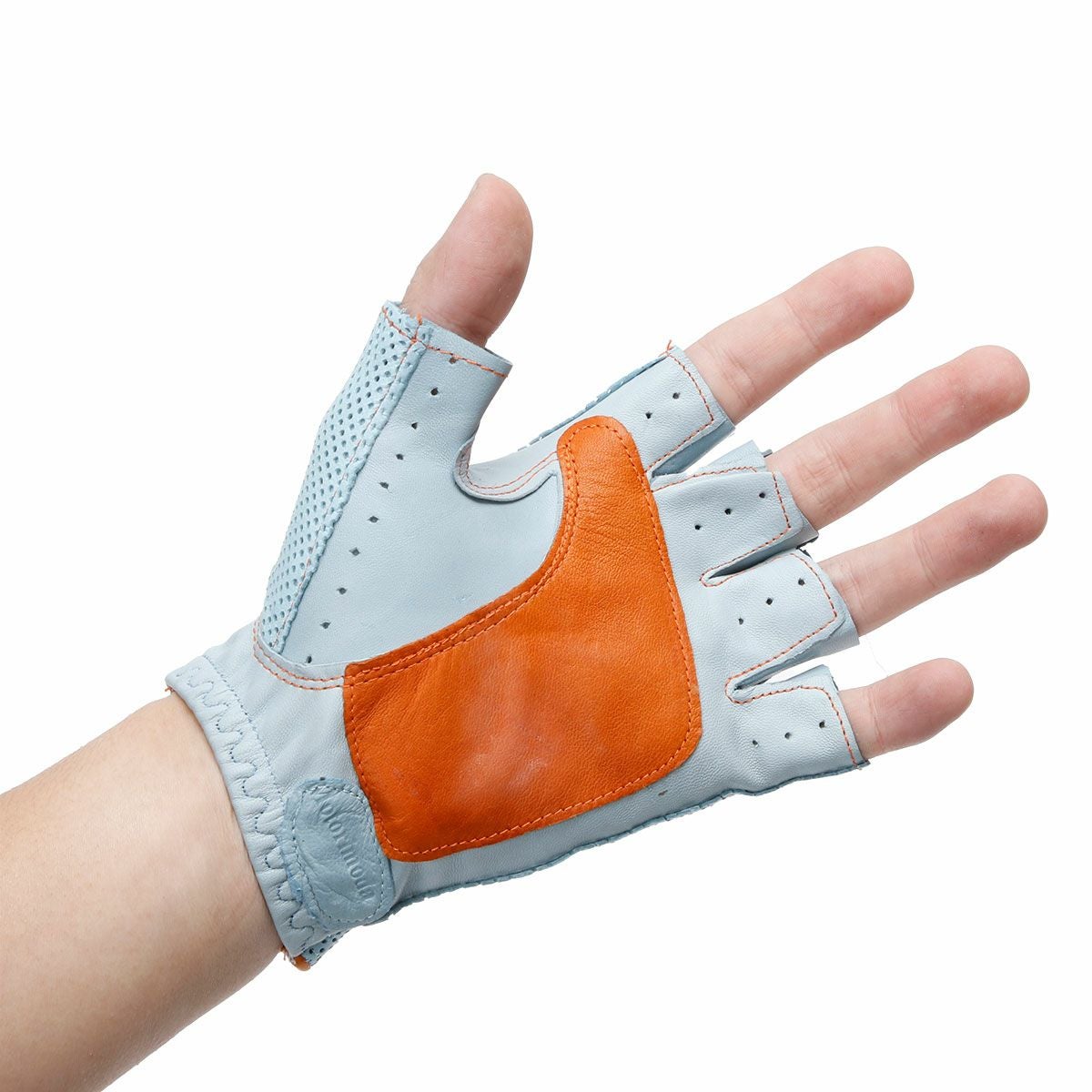 Motorimoda｜ナポリドライブ パンチングレザー｜ハーフ｜ライトブルー｜モデル着用