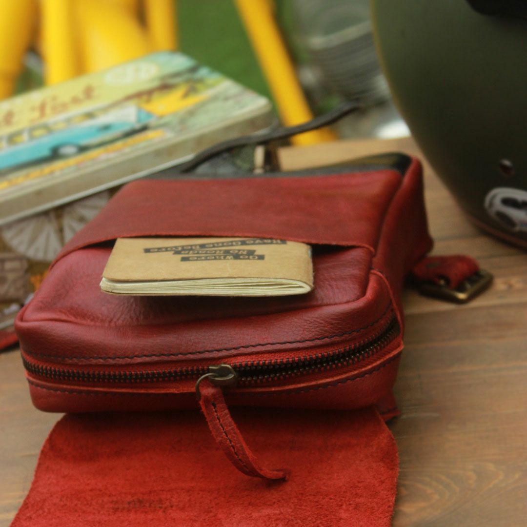 Trip Machine｜サイ バッグ｜レッグバッグ｜チェリーレッド