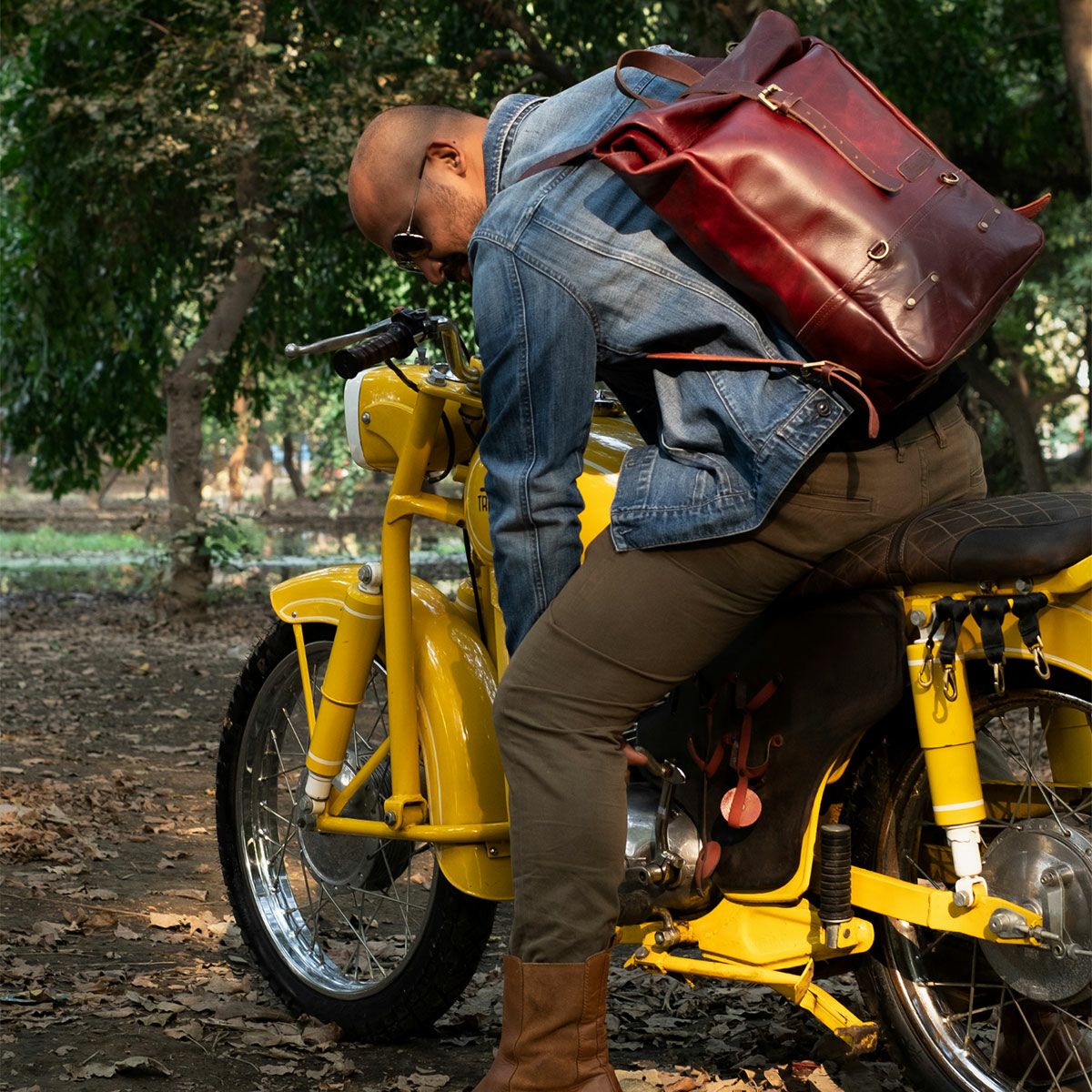 Trip Machine｜バックパック パニア｜チェリーレッド｜使用イメージ