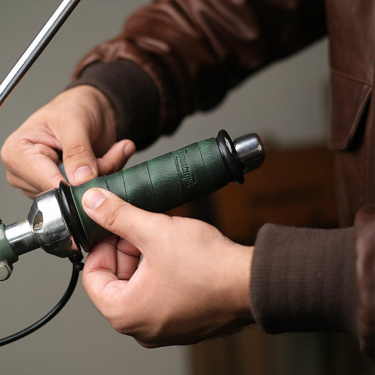 グリップ ラップ | モトーリモーダ公式オンラインショップ