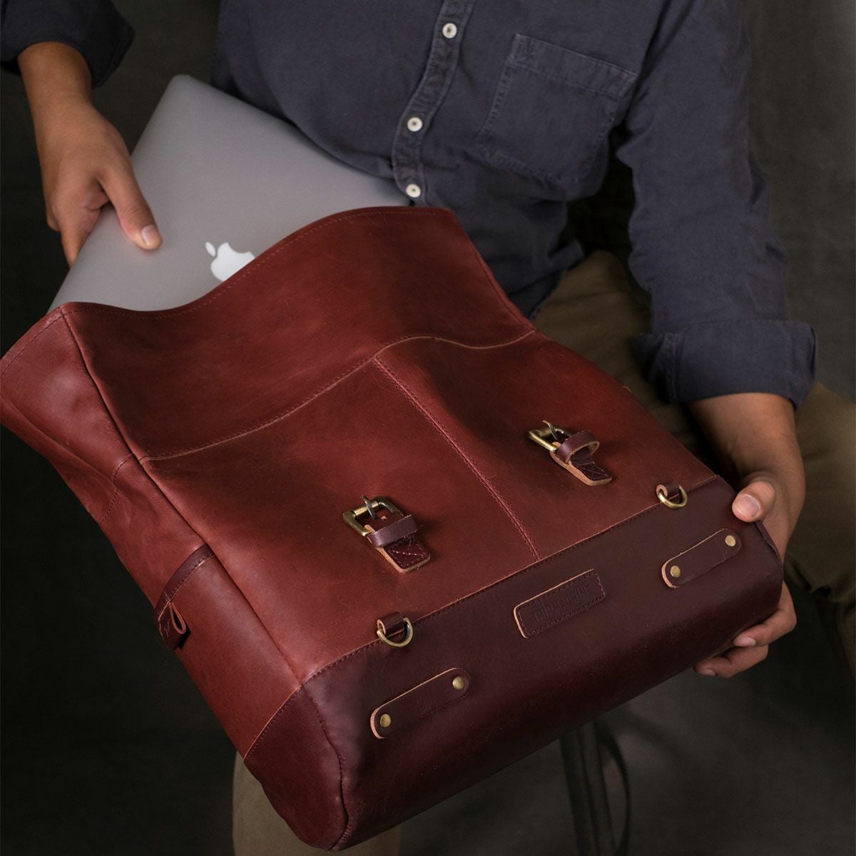 Trip Machine｜アウトロー サドルバッグ｜サイドバッグ｜チェリーレッド｜使用イメージ