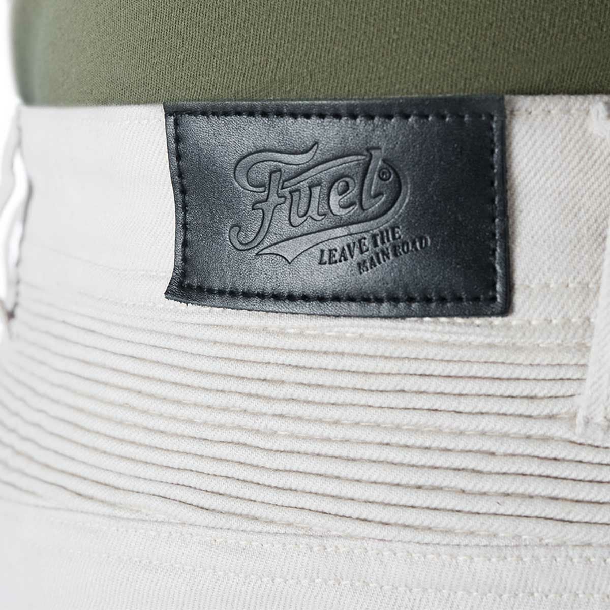 Fuel Motorcycles｜サージェント 2 コロニアル パンツ｜その他パンツ｜ホワイト｜着用