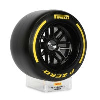 PIRELLI｜1/2スケール ピレリ P Zero F1タイヤ｜その他雑貨｜イエロー