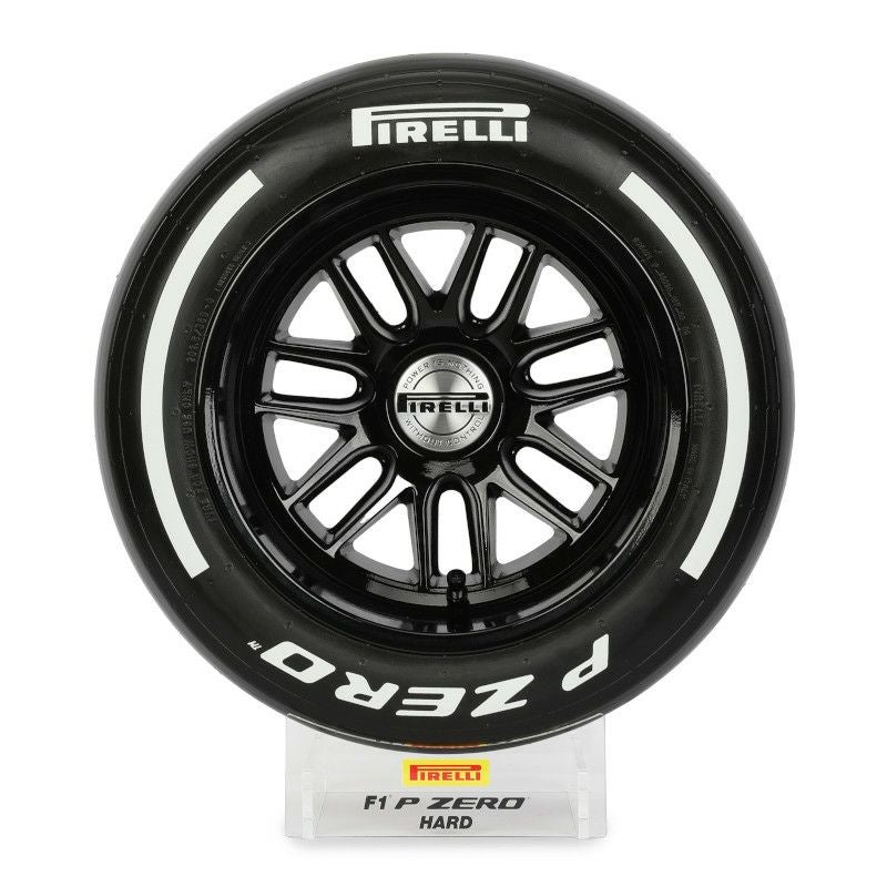 PIRELLI｜1/2スケール ピレリ P Zero F1タイヤ｜その他雑貨｜ホワイト