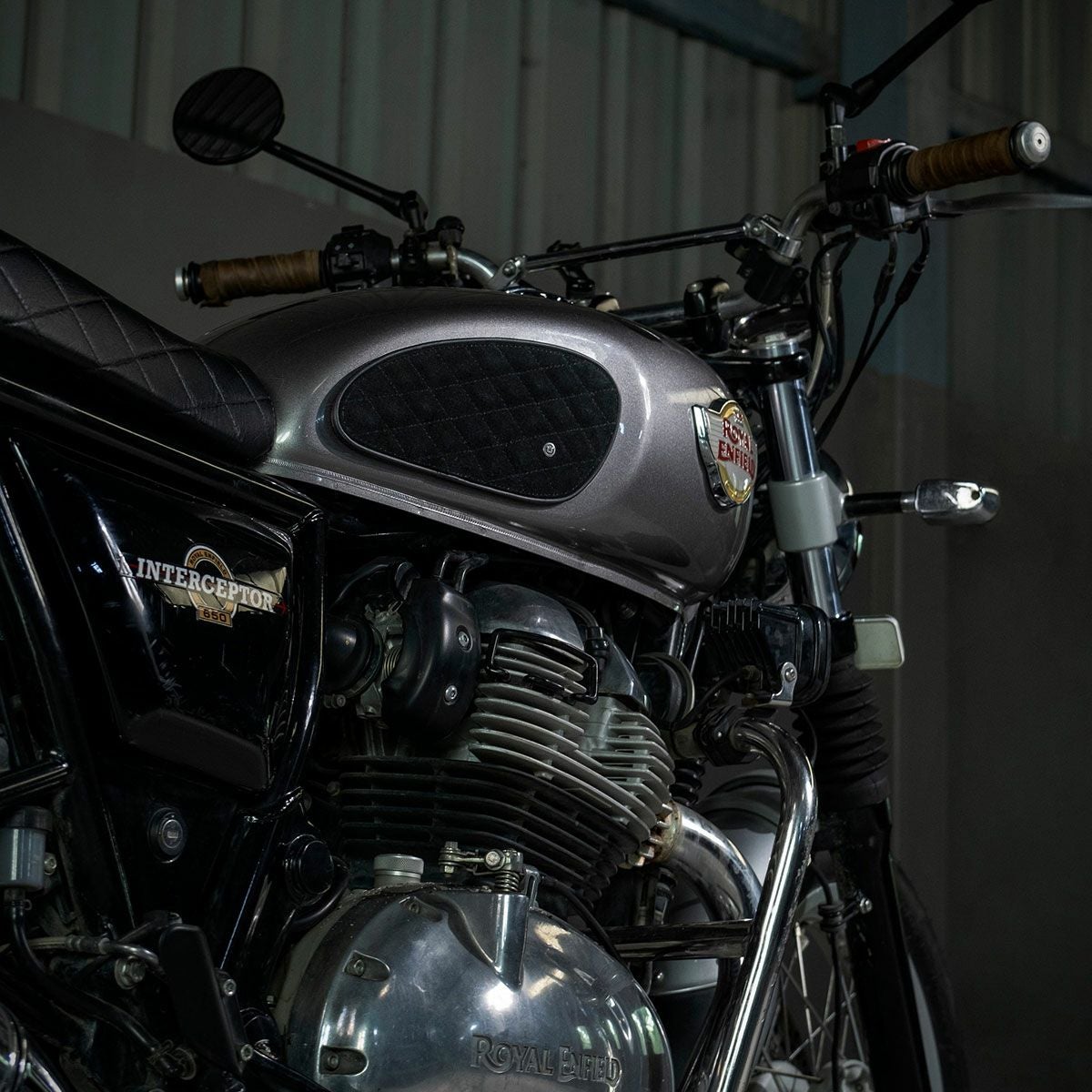 Trip Machine｜タンクパッド スエード ダイアモンド｜その他雑貨｜ブラック｜使用イメージ