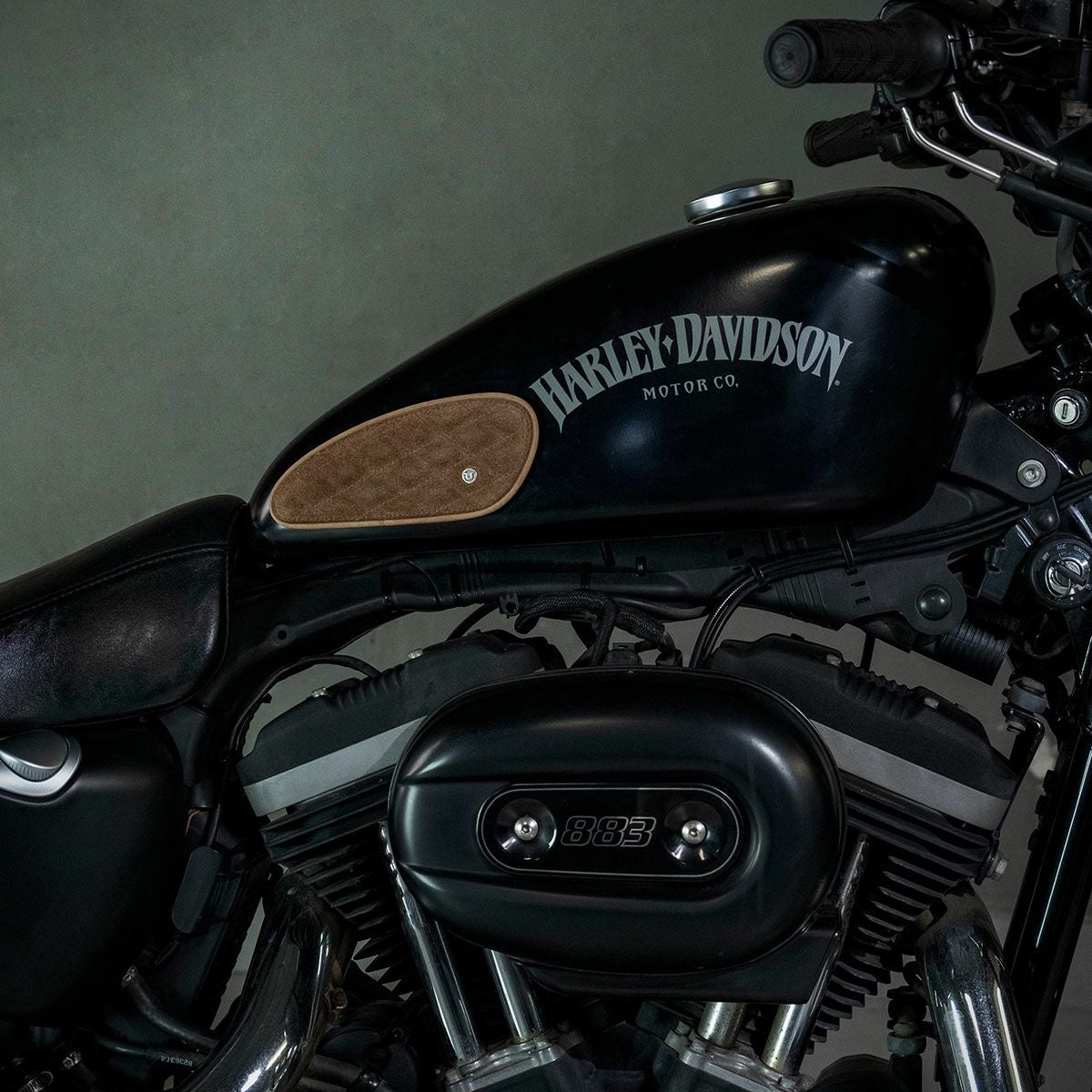 Trip Machine｜タンクパッド ミニ スエード ダイアモンド｜その他雑貨｜タバコ｜使用イメージ