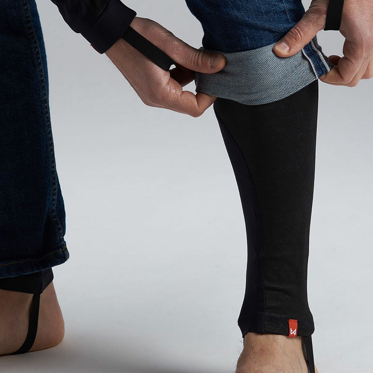 PANDO MOTO｜スキン UH 03｜アンダーウェア｜ブラック｜モデル着用