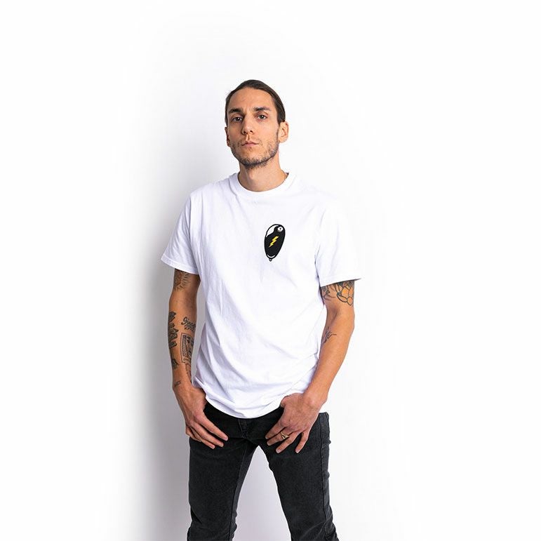 John Doe｜”BYD II” Tシャツ｜ホワイト｜モデル着用