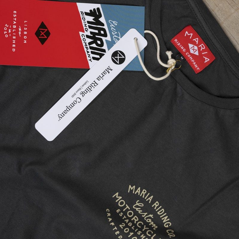 Maria Riding Company｜ハンドクラフト Tシャツ｜ダークグレー