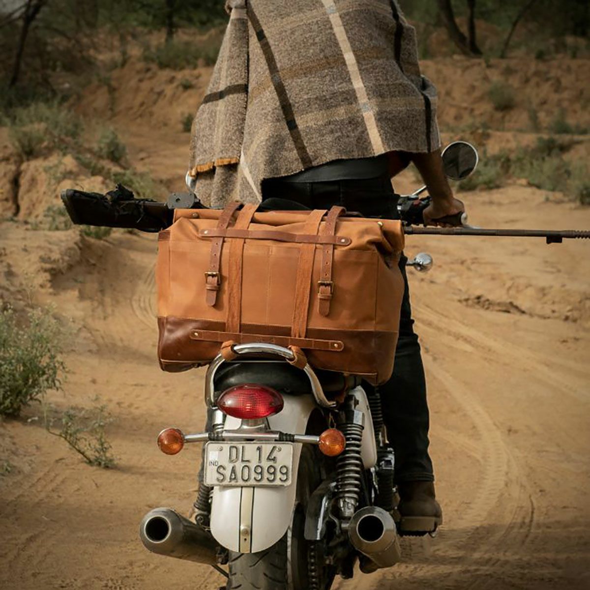 Trip Machine｜アウトロー ローグ ダッフル バッグ｜その他バッグ｜ヴィンテージタン｜使用イメージ