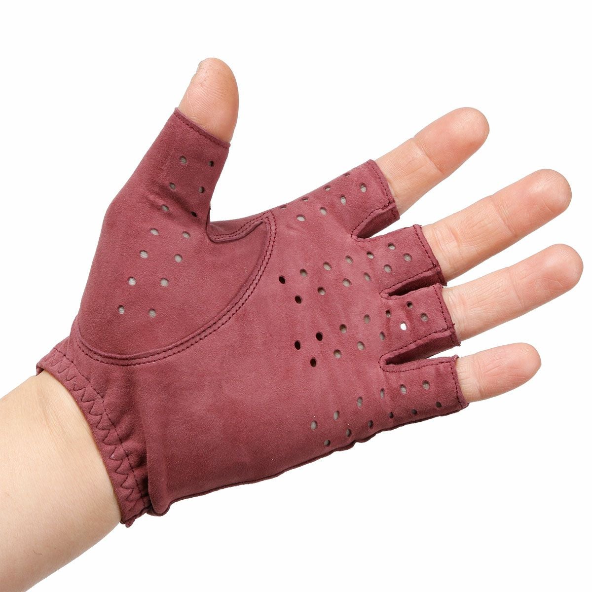 Alta Classe｜シープスエード ドライビンググローブ｜ハーフ｜ワイン｜モデル着用