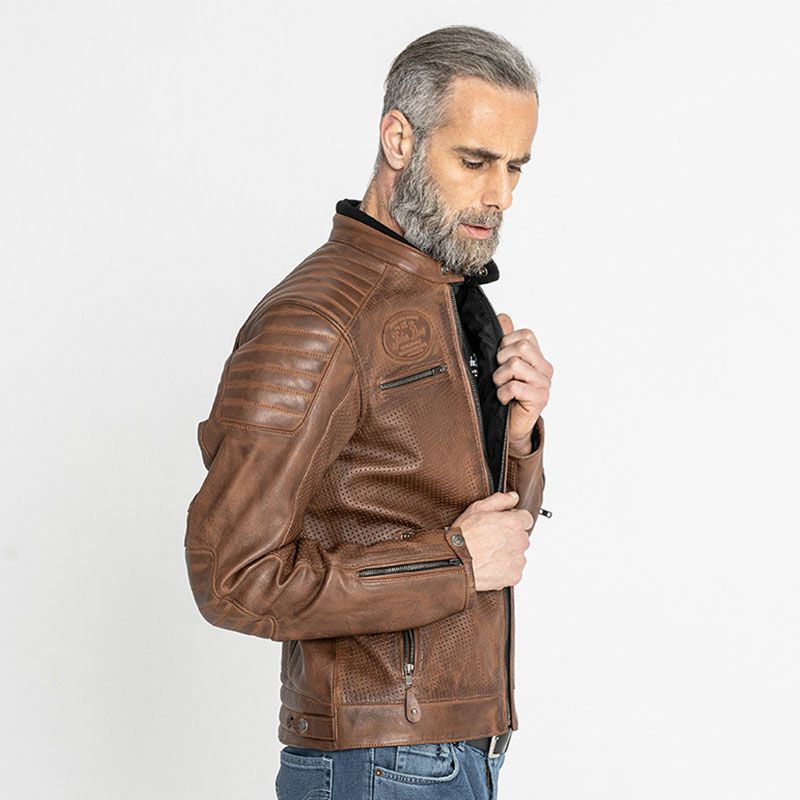 John Doe｜ストーム レザージャケット｜タバコ｜モデル着用