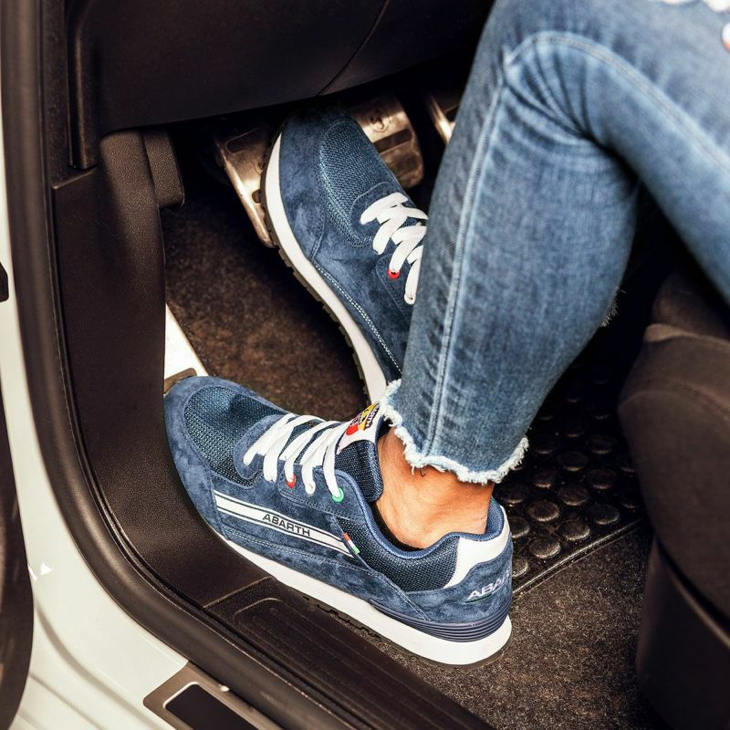 Abarth｜アバルト Competizione シューズ｜スニーカー｜ネイビー｜モデル着用
