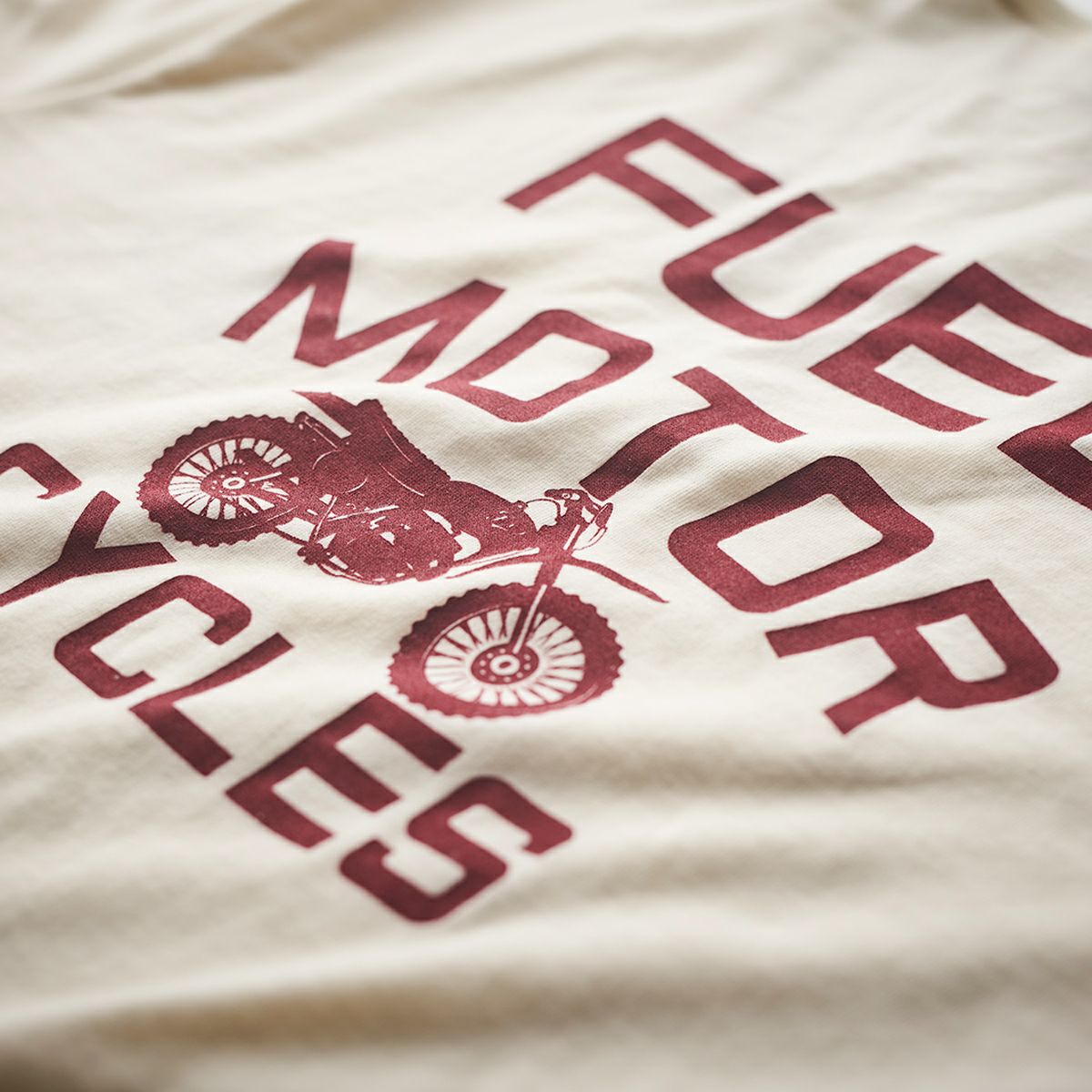 Fuel Motorcycles｜ウーマン アンジー Tシャツ｜クリーム