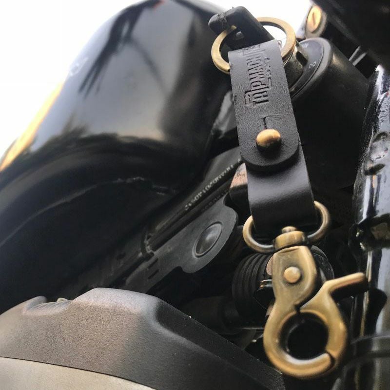 Trip Machine｜キー フォブ｜キーホルダー｜タバコブラウン×アンティークゴールド