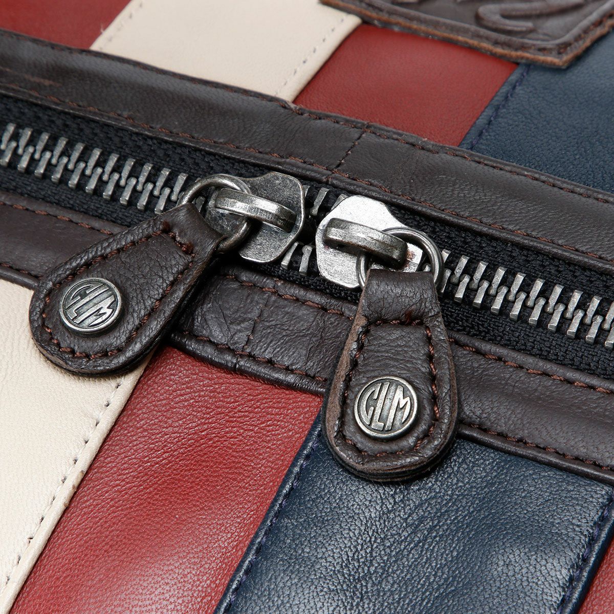 CLASSIC LEGEND MOTORS｜【ル・マン24時間レース・オフィシャルライセンス商品】ウィークエンド レザー バッグ 72H｜ボストンバッグ｜レッド