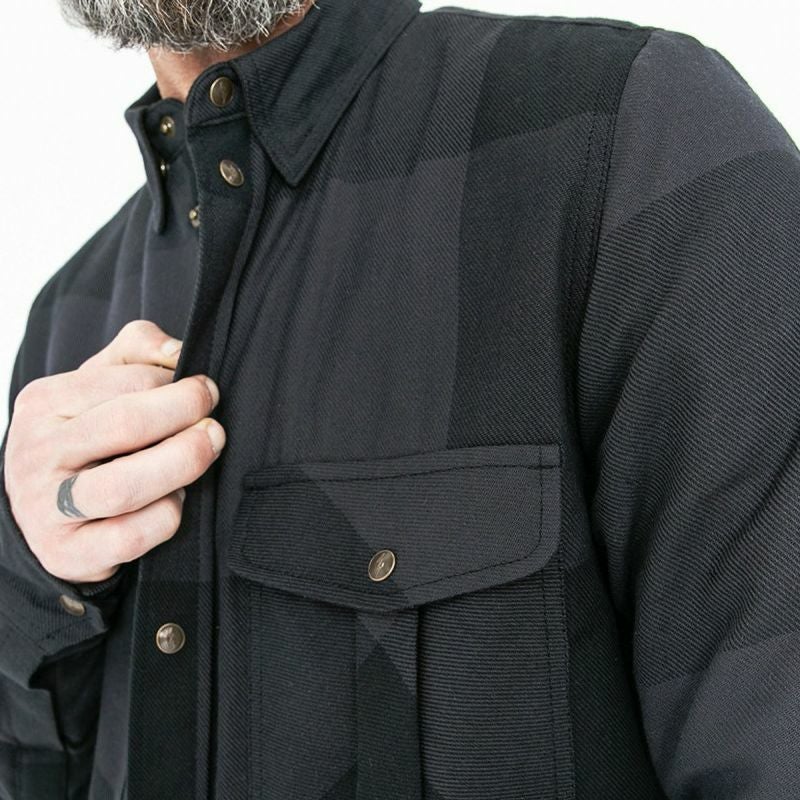 John Doe｜XTM モトシャツ ビッグブロック｜ファブリック｜グレー×ブラック｜モデル着用