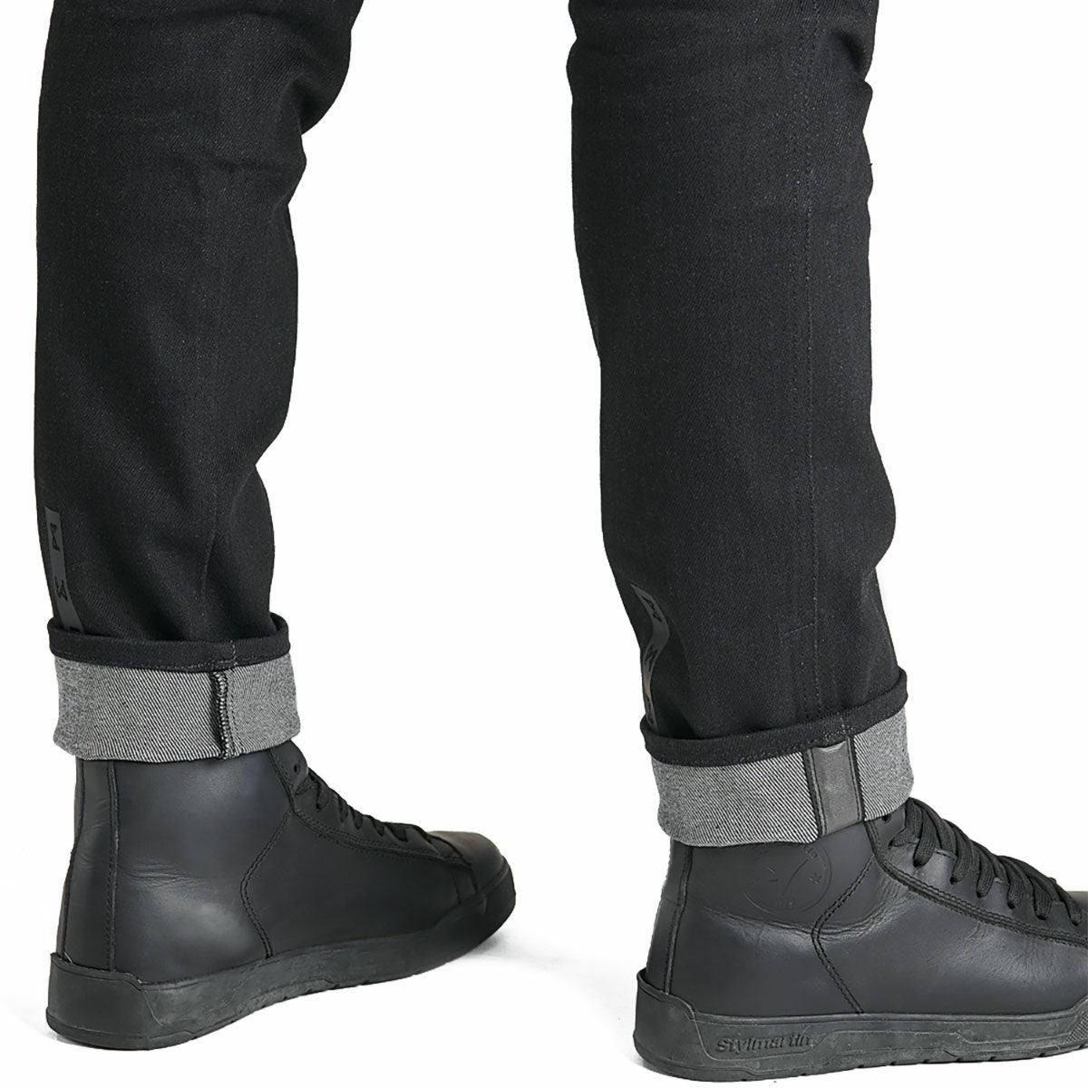 PANDO MOTO｜キッサキ Arm 01｜デニム｜モデル着用