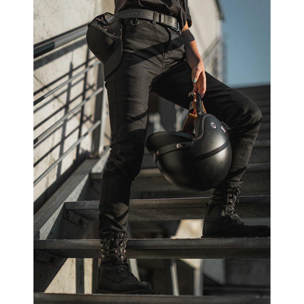 PANDO MOTO｜キッサキ Arm 01｜デニム｜モデル着用