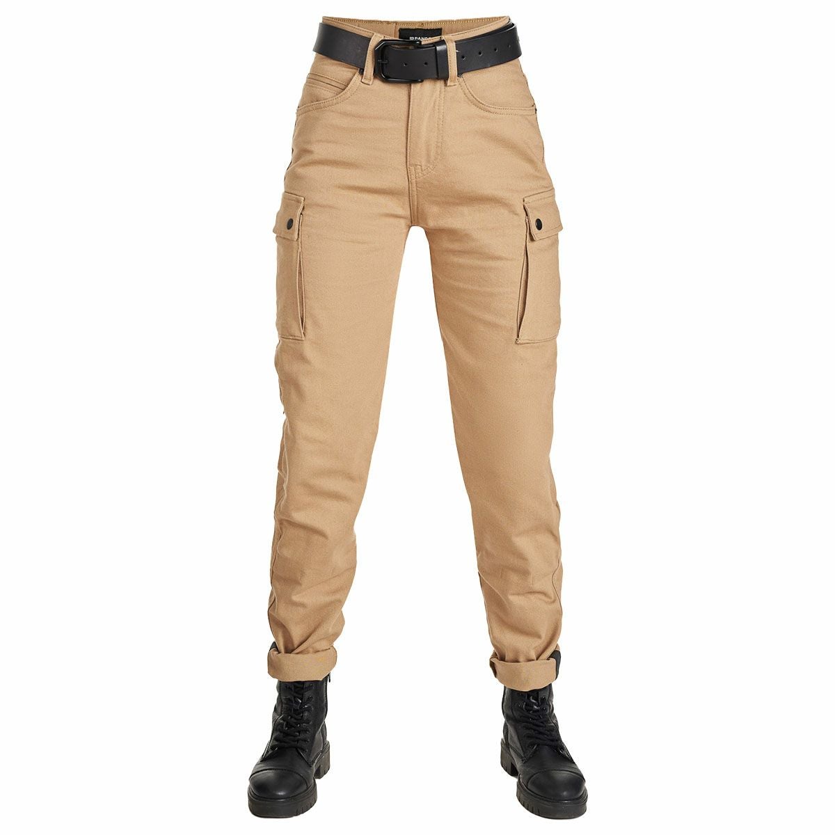 PANDO MOTO｜ミラ カーゴ ベージュ｜チノ・カーゴ｜サンド｜モデル着用