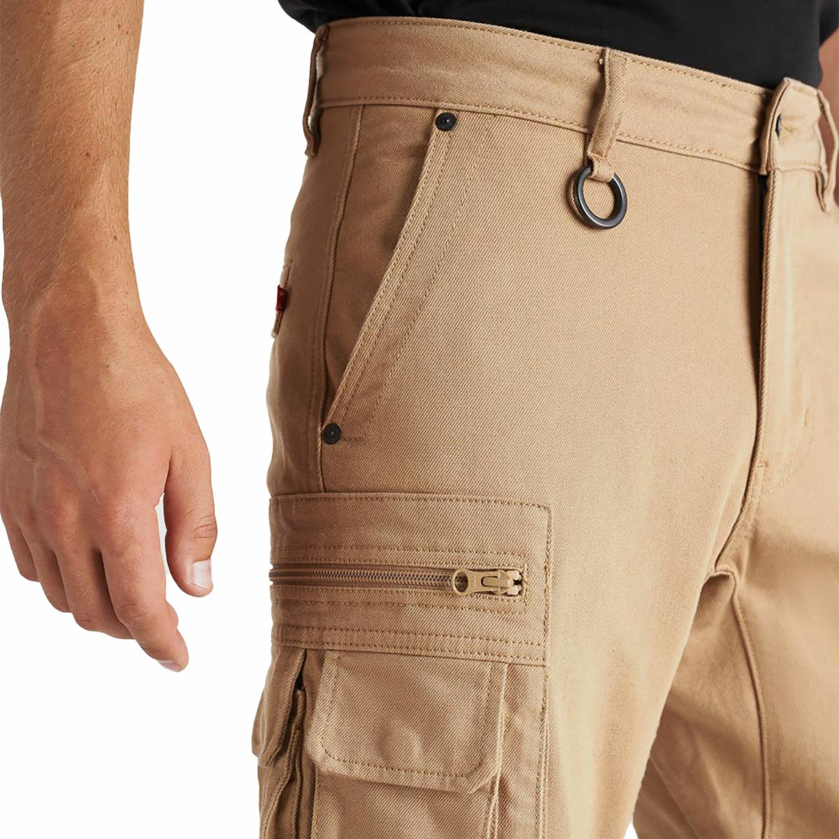 PANDO MOTO｜デザート カーゴ ベージュ｜チノ・カーゴ｜サンド｜モデル着用