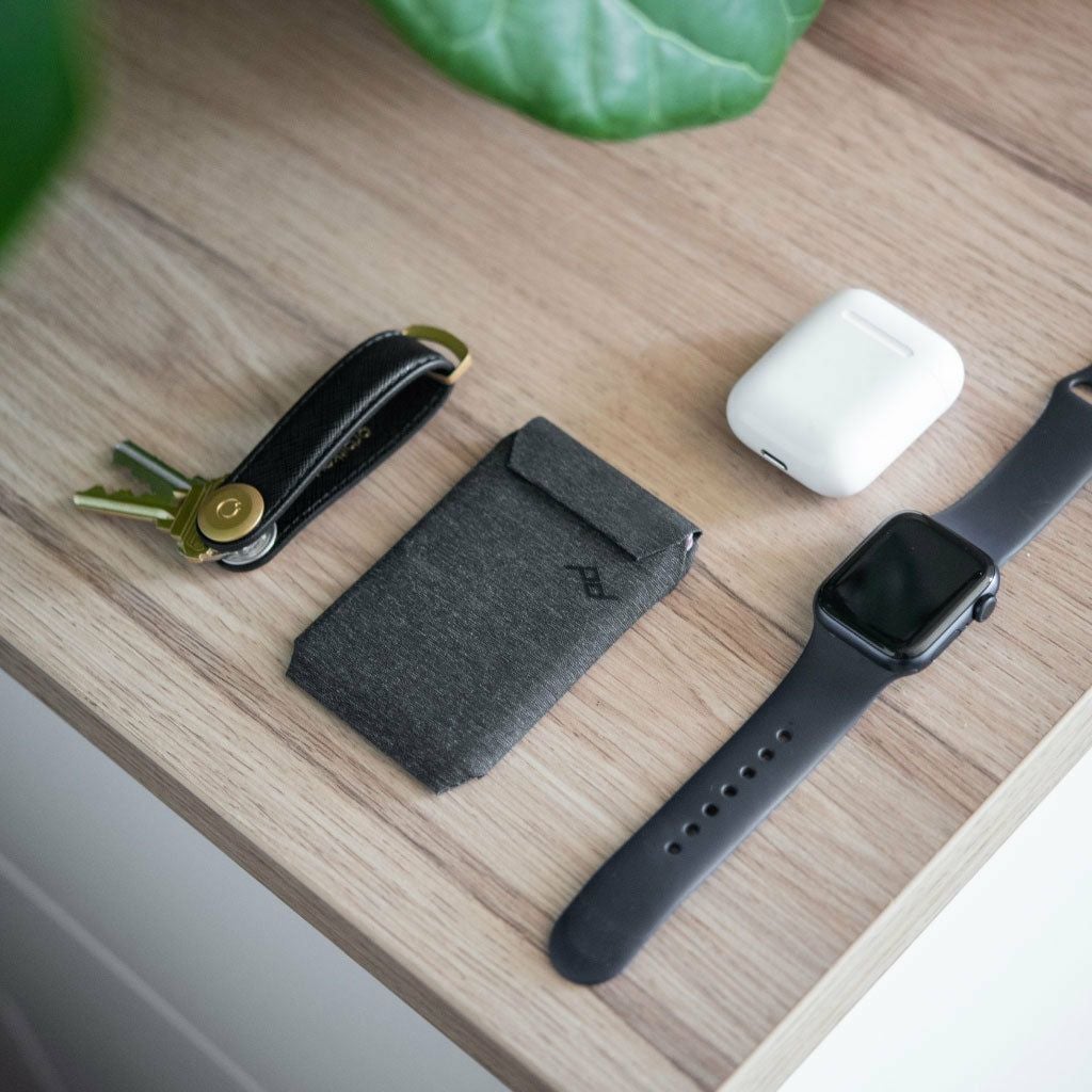 Peak Design｜スリムウォレット｜その他雑貨｜チャコール｜使用イメージ