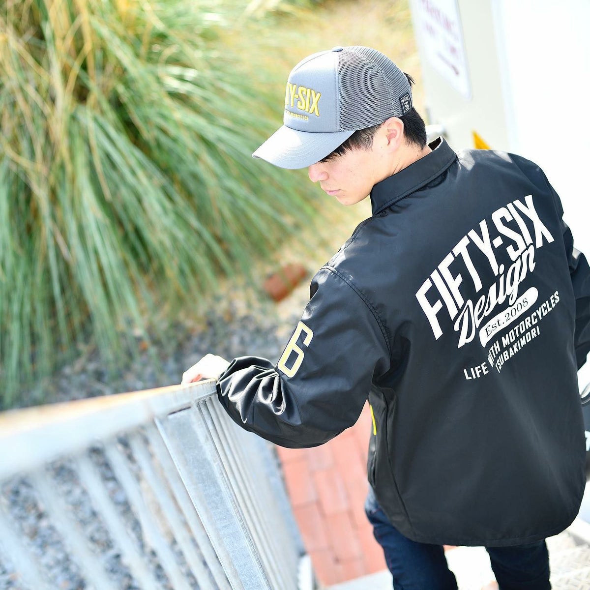 56design｜ライディング コーチジャケット 2｜ファブリック｜ブラック｜モデル着用