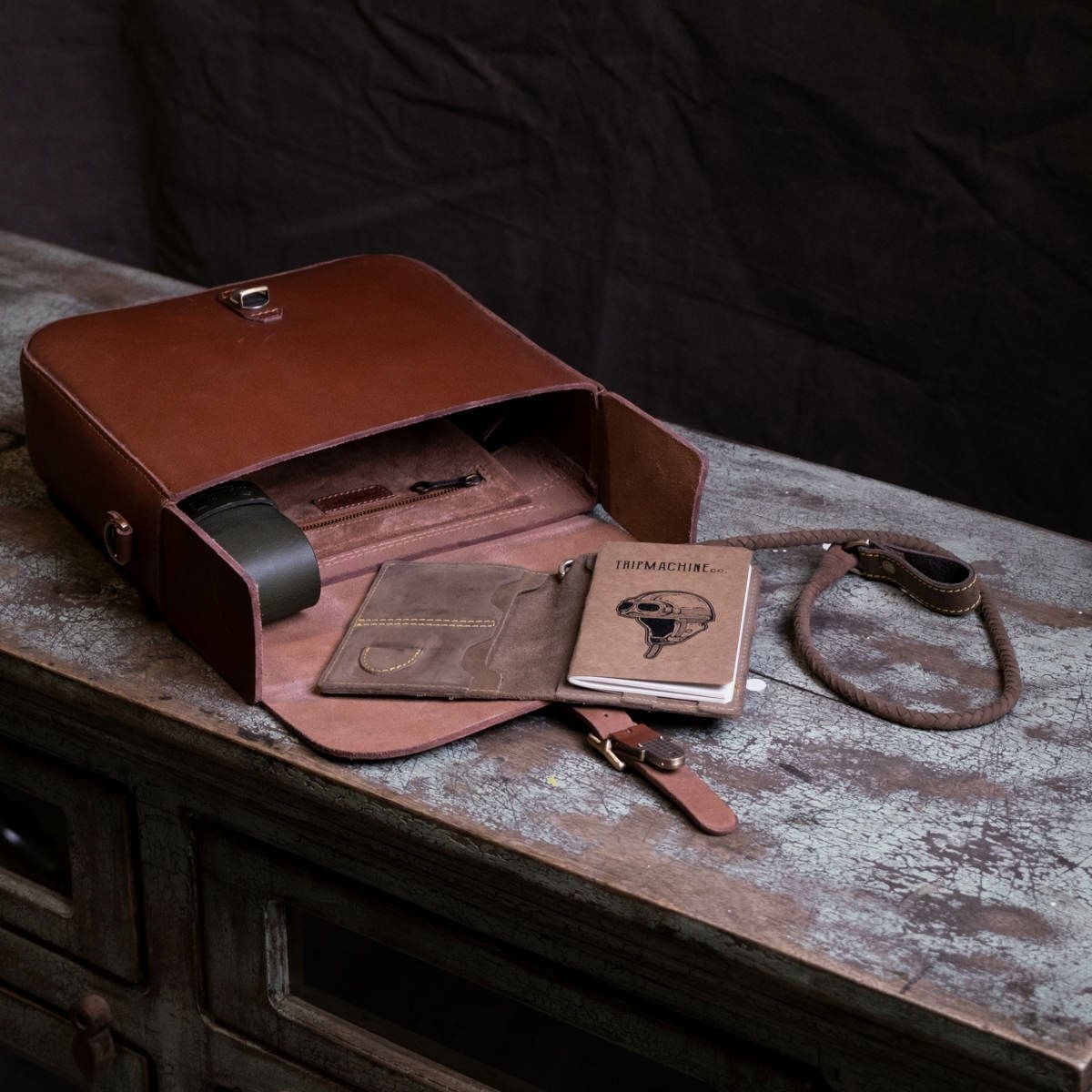 Trip Machine｜クラシック パニア｜ショルダー｜コニャック｜使用イメージ