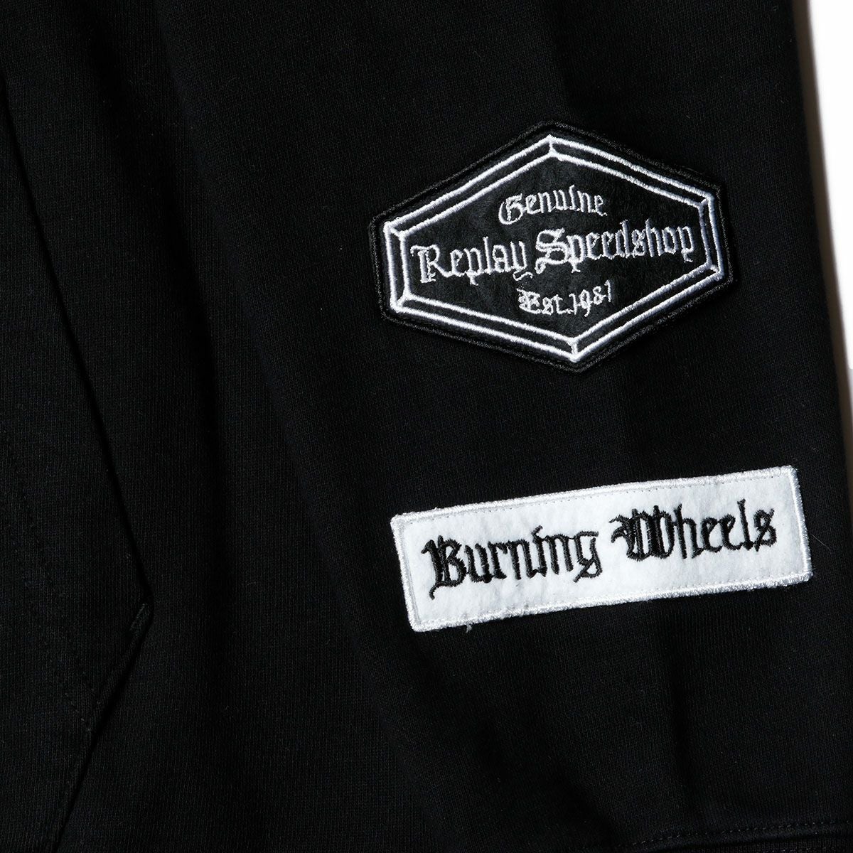 Replay｜フーディ ウィズ バイカー パッチ｜ブラック