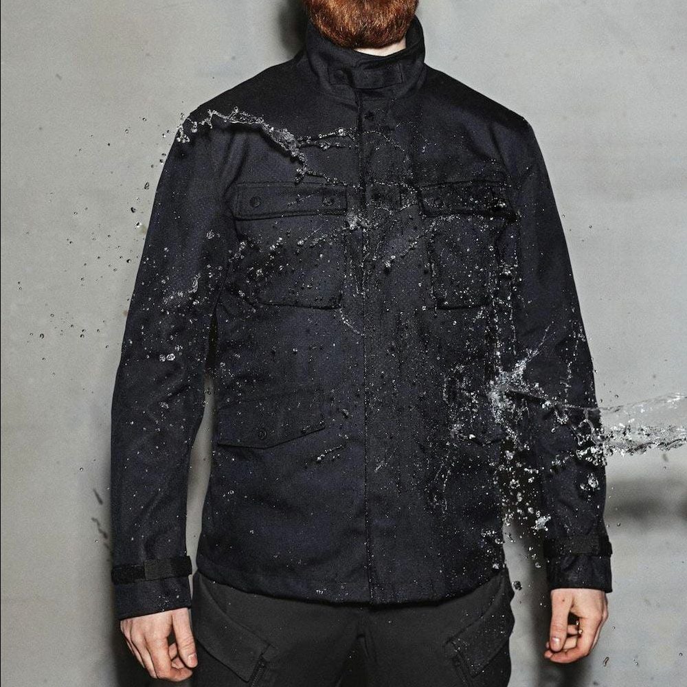 PANDO MOTO｜M65 WP ジャケット ｜ファブリック｜ブラック｜モデル着用