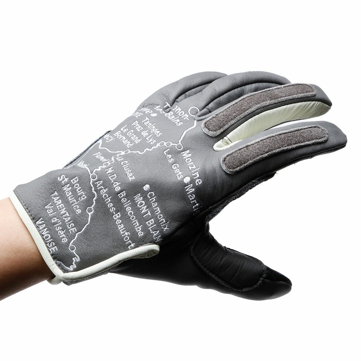 SHINICHIRO ARAKAWA｜アルピ リカモ｜3シーズン｜グレー×ホワイト｜モデル着用