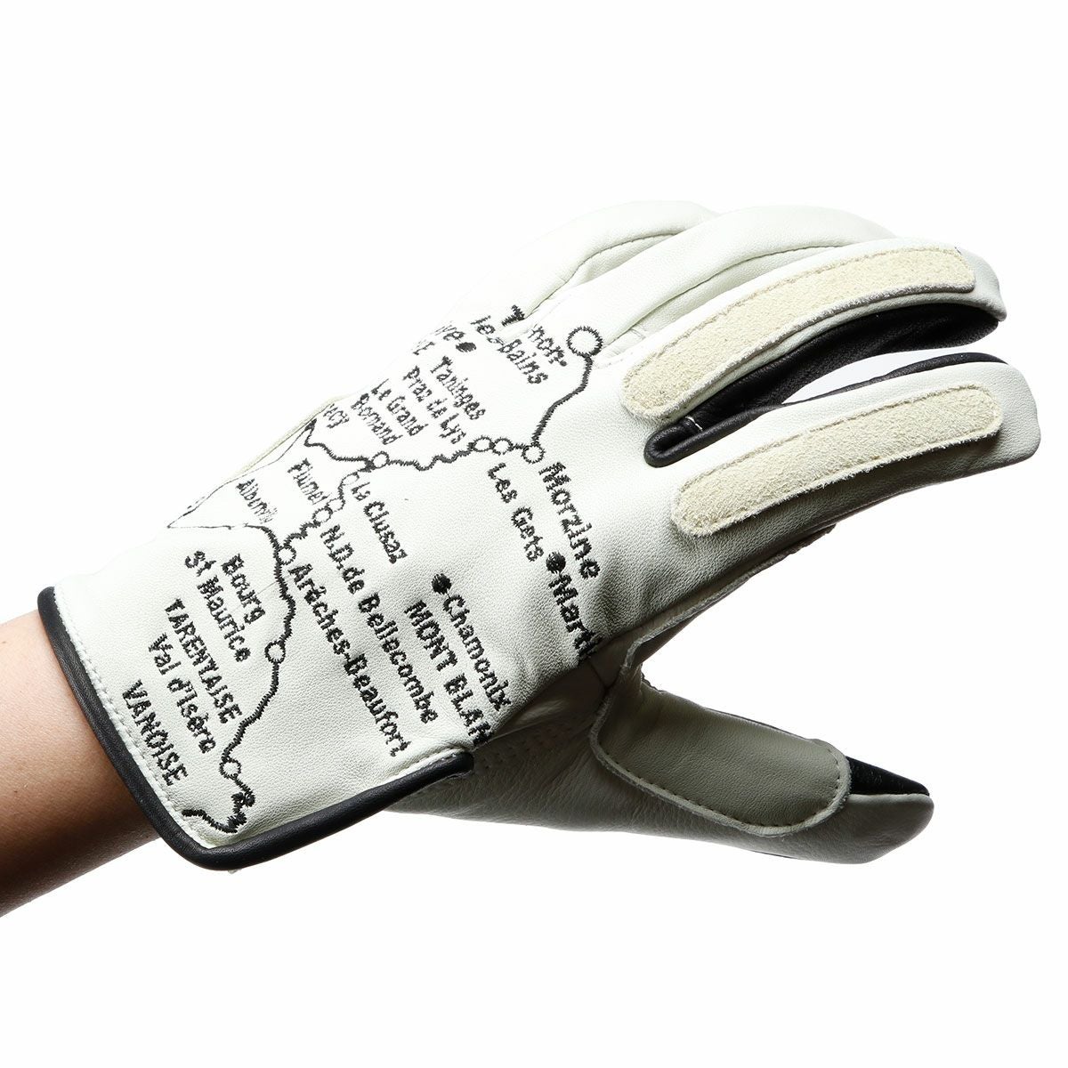 SHINICHIRO ARAKAWA｜アルピ リカモ｜3シーズン｜アイボリー×ブラック｜モデル着用