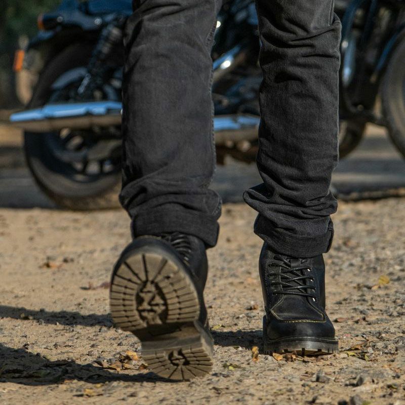 Trip Machine｜ブーツ モックトゥー｜ブーツタイプ｜ブラック｜モデル着用