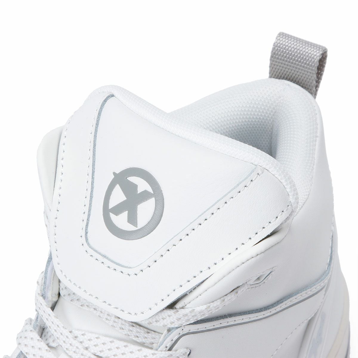 XPD｜モト1 レザー レディ｜スニーカータイプ｜ホワイト