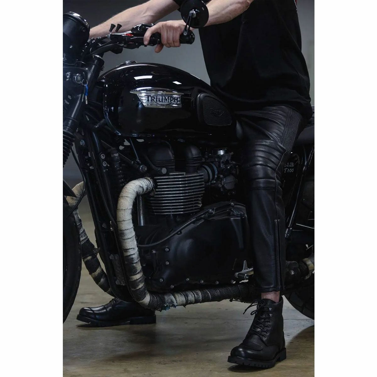 PANDO MOTO｜カタナ スリム｜レザー｜ブラック｜モデル着用