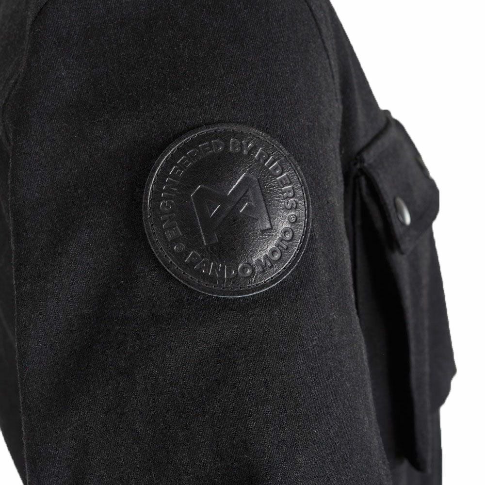 PANDO MOTO｜ブラット スーツ ブラック｜オーバーオール｜ブラック｜モデル着用